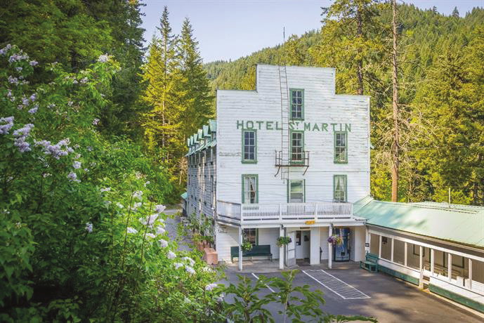 Carson Hot Springs Is Basically a Hot Tub Time Machine Carson Hot Springs Is Basically a Hot Tub Time Machine