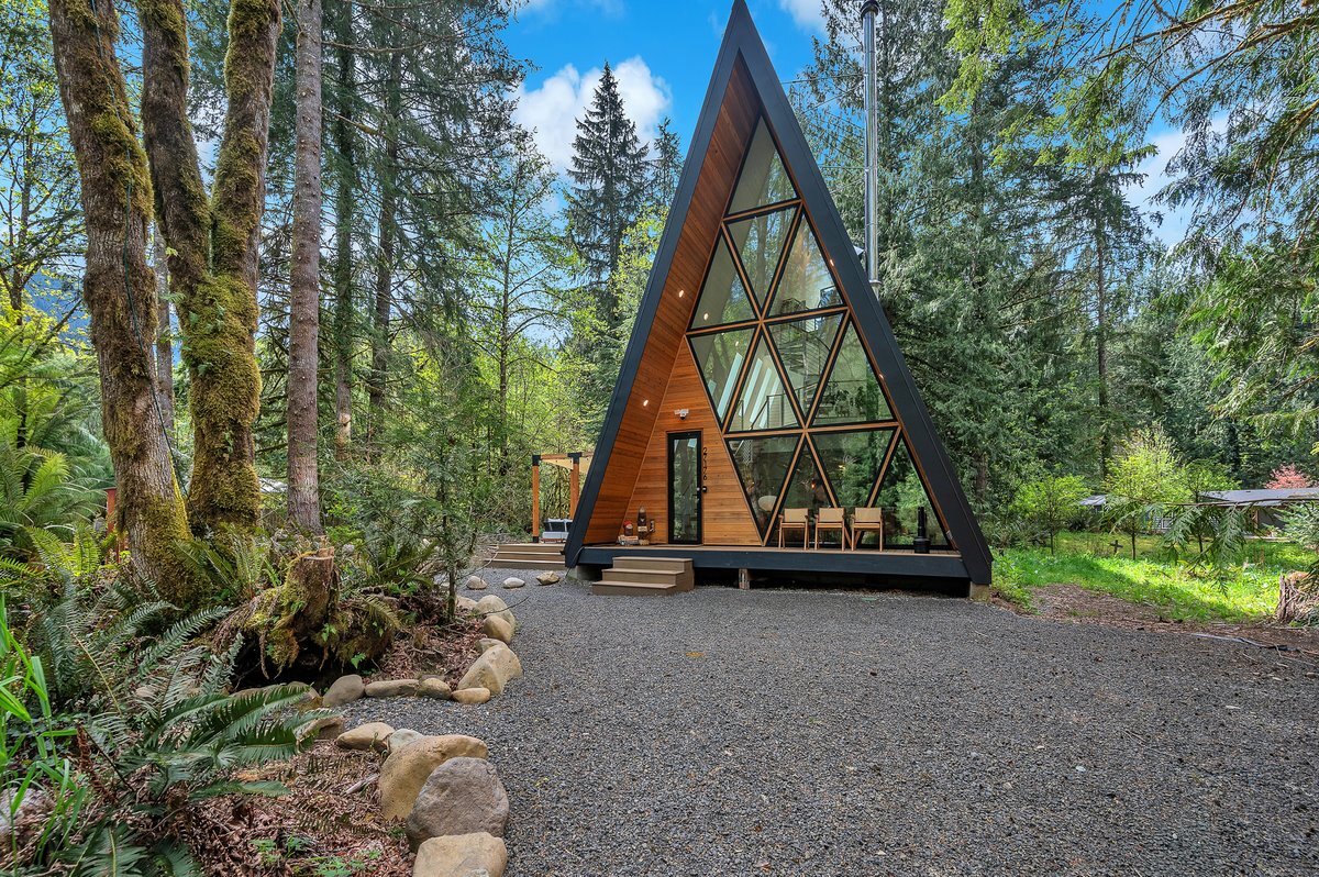 Property Watch: A Modern A-Frame on Mount Hood Property Watch: A Modern A-Frame on Mount Hood
