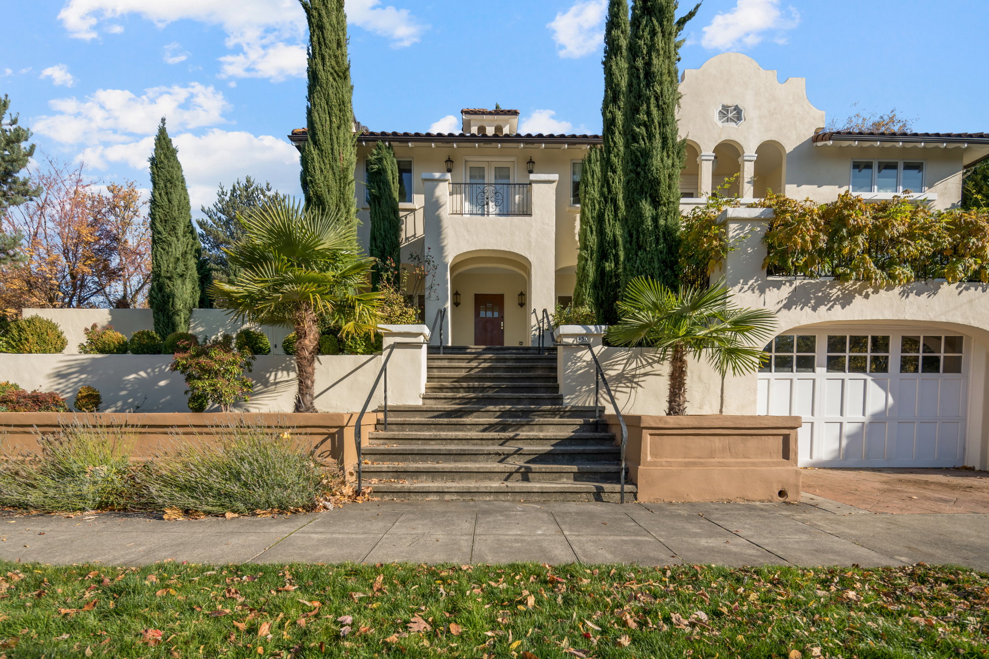 Property Watch: The Spanish Revival House That Launched Laurelhurst Property Watch: The Spanish Revival House That Launched Laurelhurst