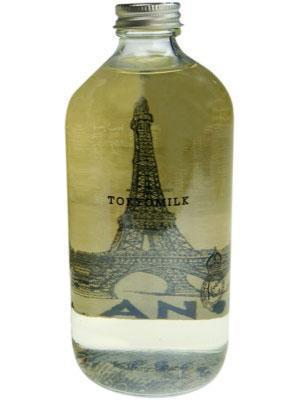 A bubble bath and glass of wine can be the cure all for nearly any stressful day. This TokyoMilk Bon Bon Bubble Bath No. 15- Eiffel Tower gift can take care of the first half at least. With extracts of Japanese Green Tea, hydrating Av