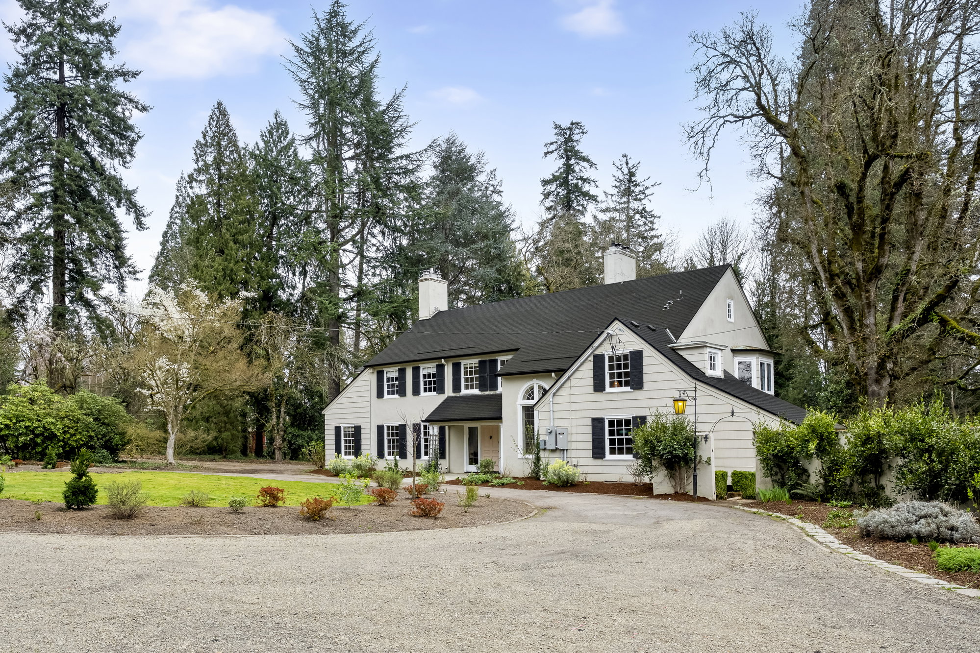 Property Watch: An Austenian Estate in Milwaukie Property Watch: An Austenian Estate in Milwaukie
